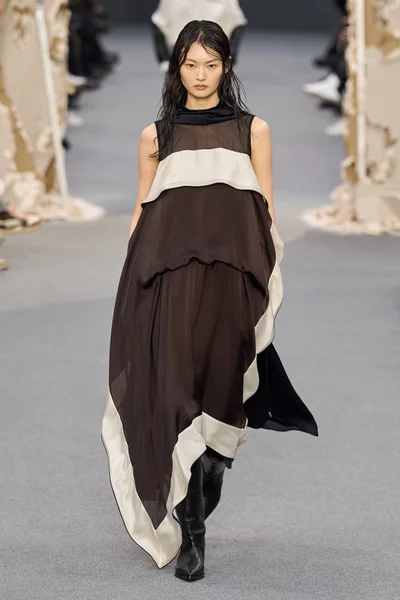 Look 5